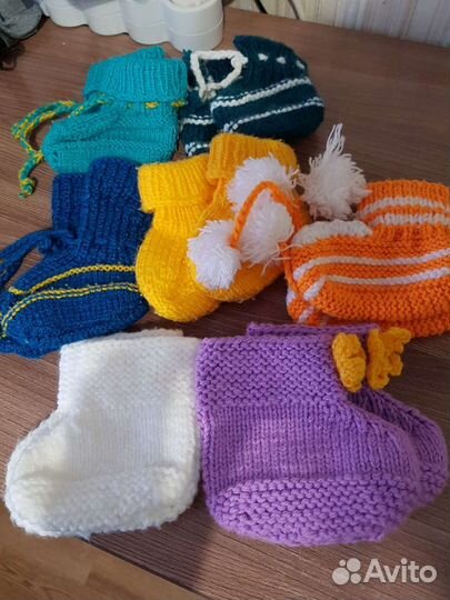Теплые вещи, носочки, пинетки