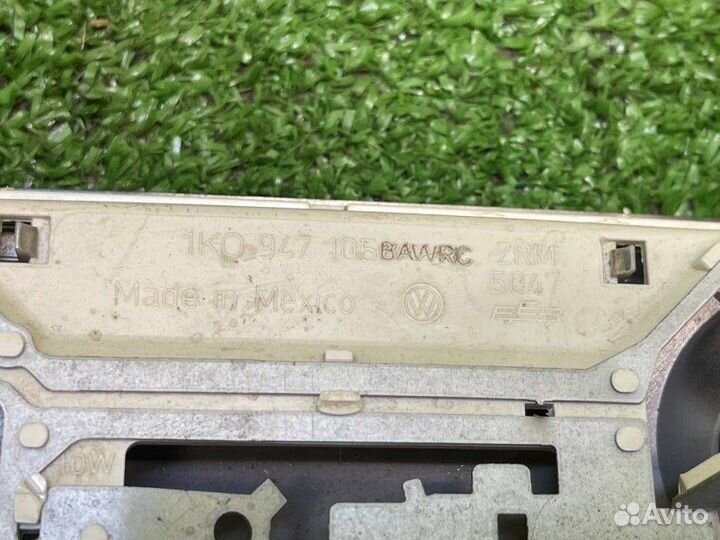 Плафон в потолок Volkswagen Passat B6 2007