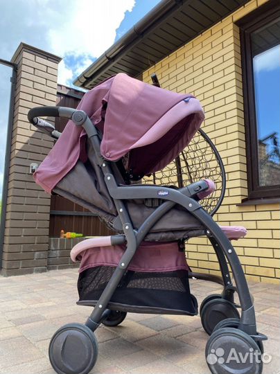 Прогулочная коляска chicco
