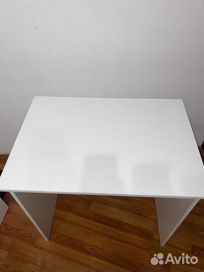 Письменный стол IKEA