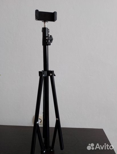 Стойка для телефона