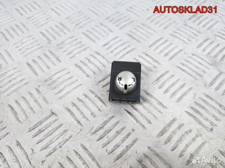 Переключатель регулировки зеркала Mitsubishi Colt