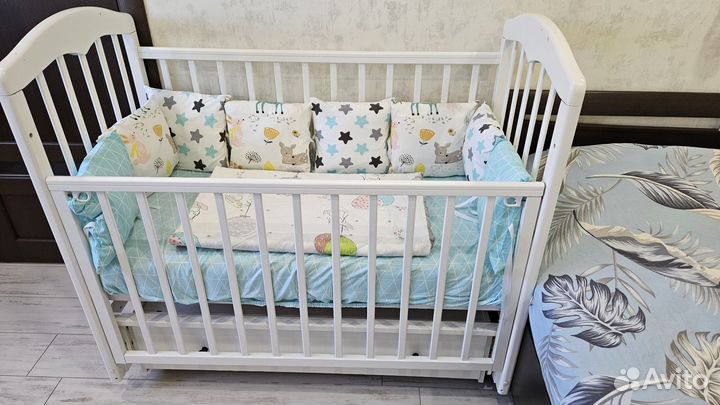 Кроватка для новорожденных