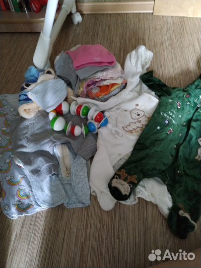 Отдам даром детские вещи