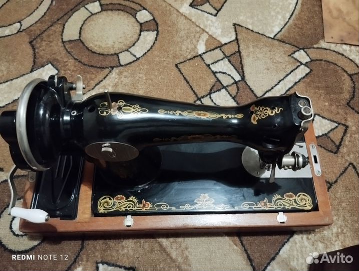 Швейная машинка ручная