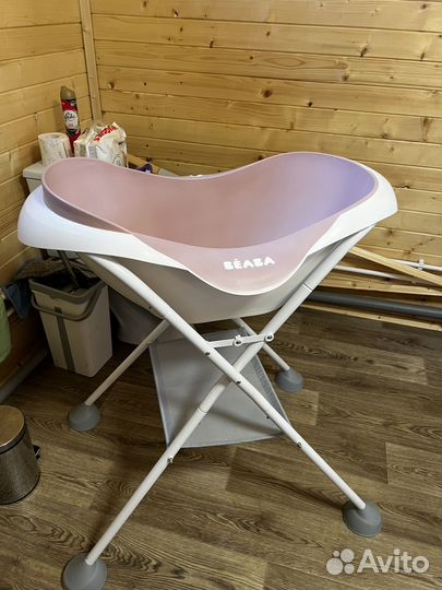 Ванночка с пелинальным столом Beaba