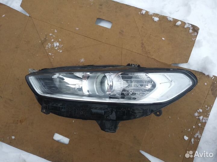 Фара левая Ford Mondeo 5