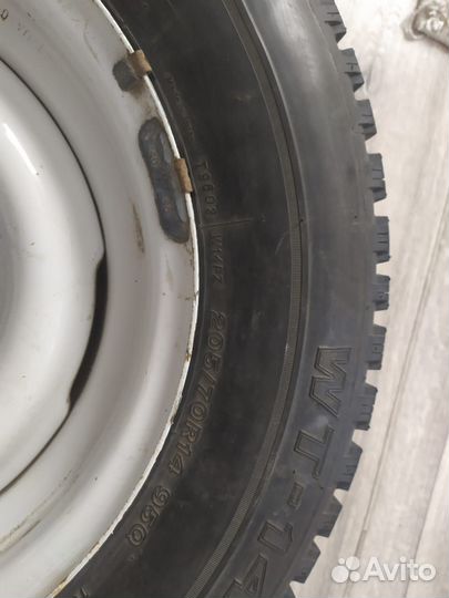 Bridgestone WT14 205/70 R14 96T