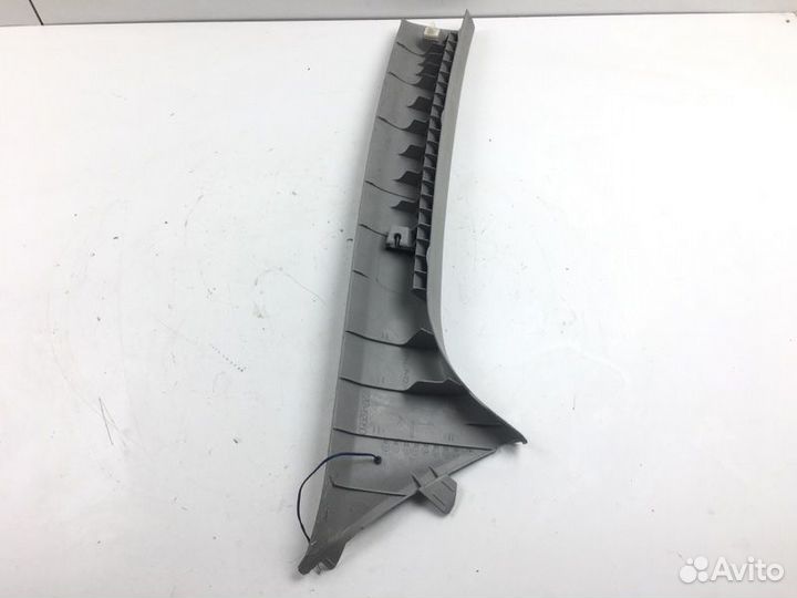 Накладка на стойку передняя левая Toyota Scion