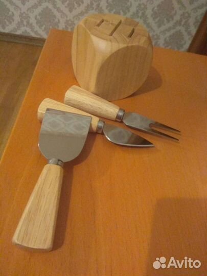 Набор ножей для резки сыра