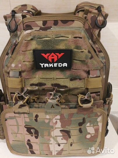 Плитоносец Yakeda