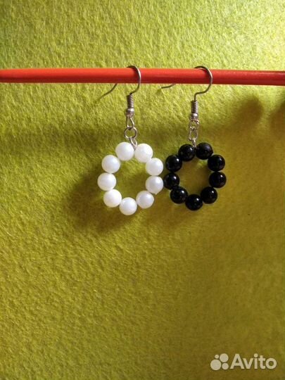 Серьги из чешского бисера