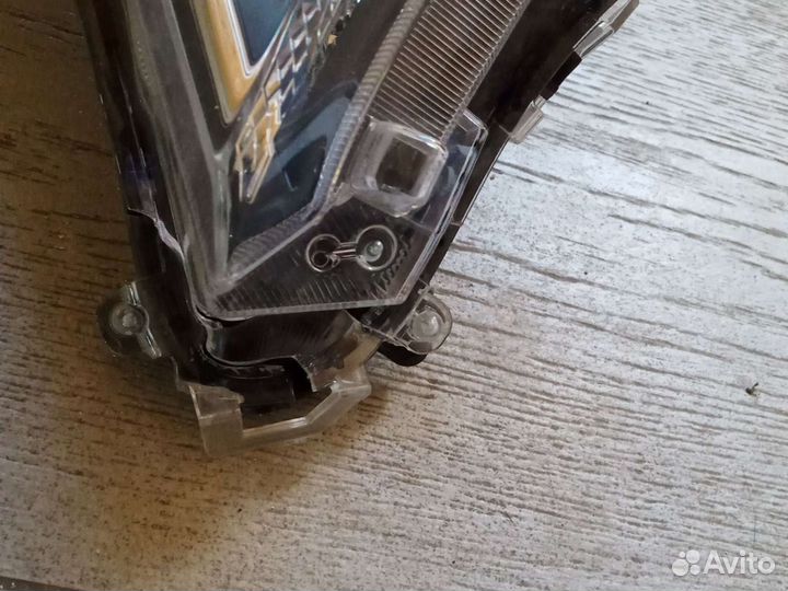 Фара левая Toyota Rav4 5 XA50 2018-Нв