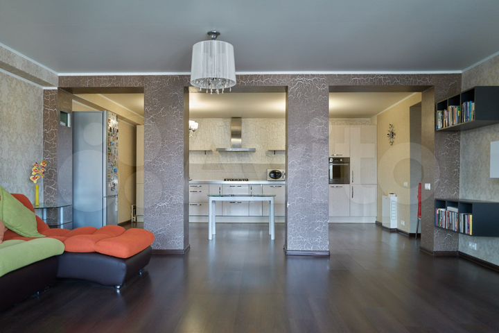 2-к. квартира, 100 м², 3/5 эт.