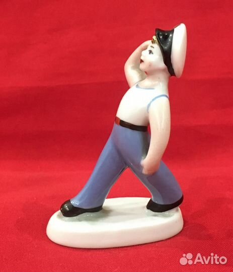 Статуэтка фарфоровая. Юный моряк. СССР