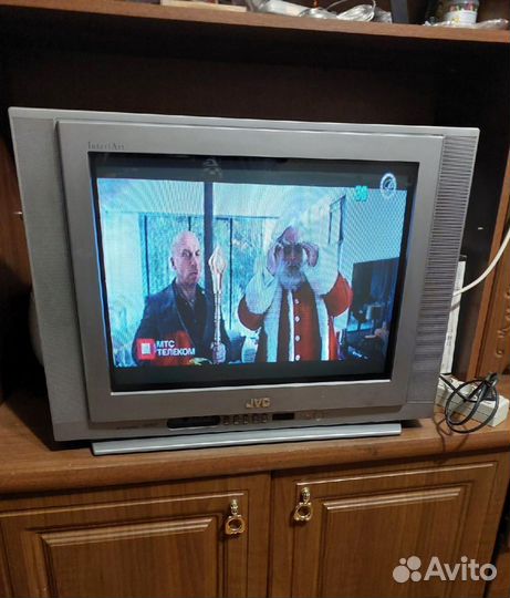 Телевизор JVC бу