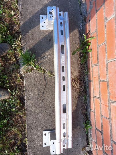 Усилитель заднего бампера BMW X5