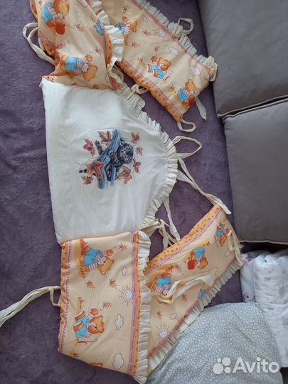 Бортики в кроватку бу отдам за киндер