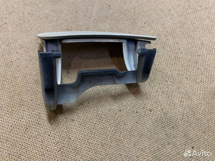 Крышка форсунки омывателя фары правая GLA X156