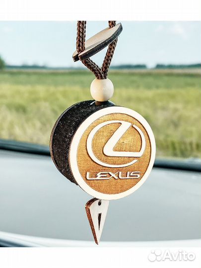 Подвеска диск 3D белое дерево Lexus