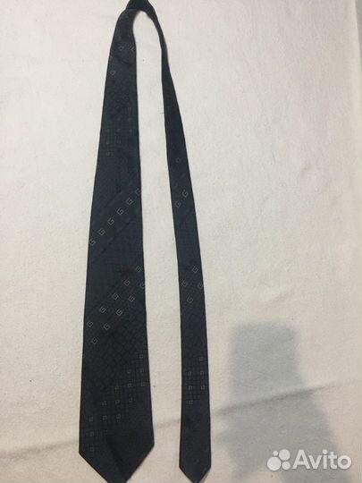 Галстук Gucci Б/У 100 шелк