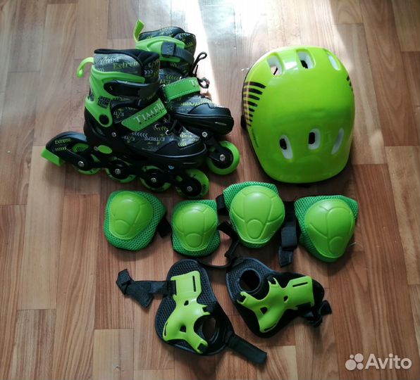 Роликовые коньки (31-34), защита, шлем и сумка
