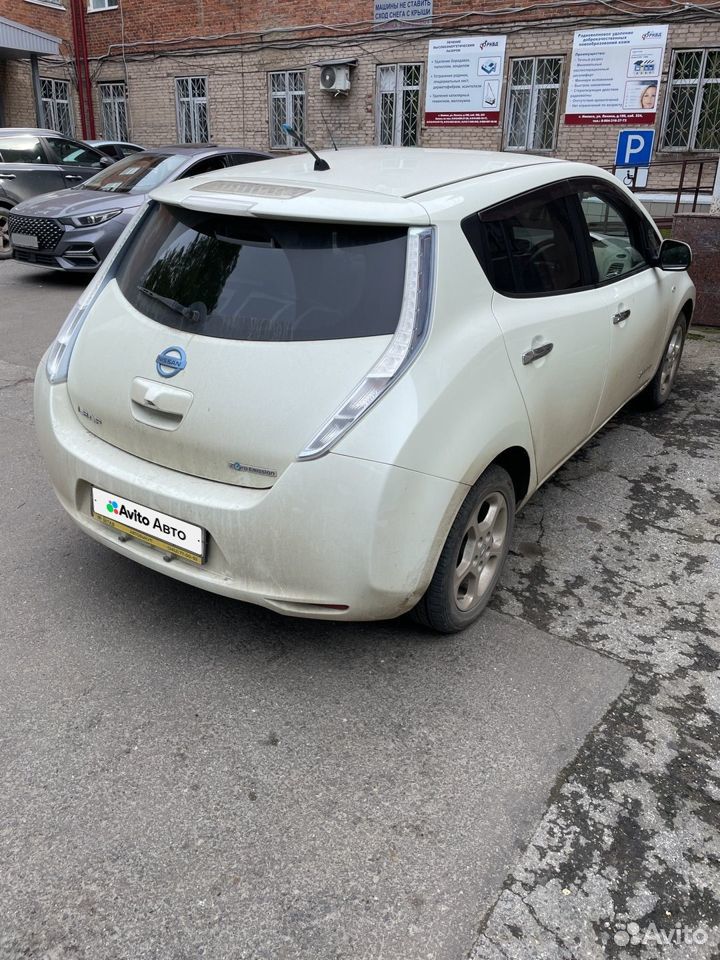 Nissan Leaf AT, 2011, 98 000 км