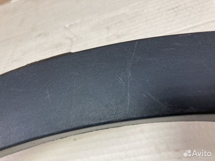 Молдинг крыла задний правый Ford Kuga 2