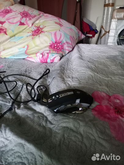 Игровая клавиатура и мышь