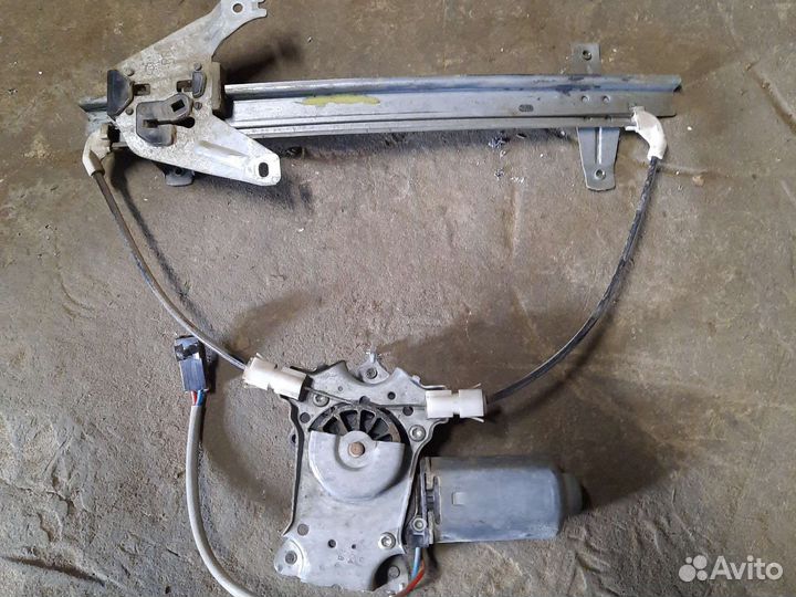 Стеклоподъемник задний правый nissan primera p11
