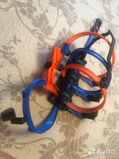 Игровой набор Hot Wheels Винтовое Столкновение FTB