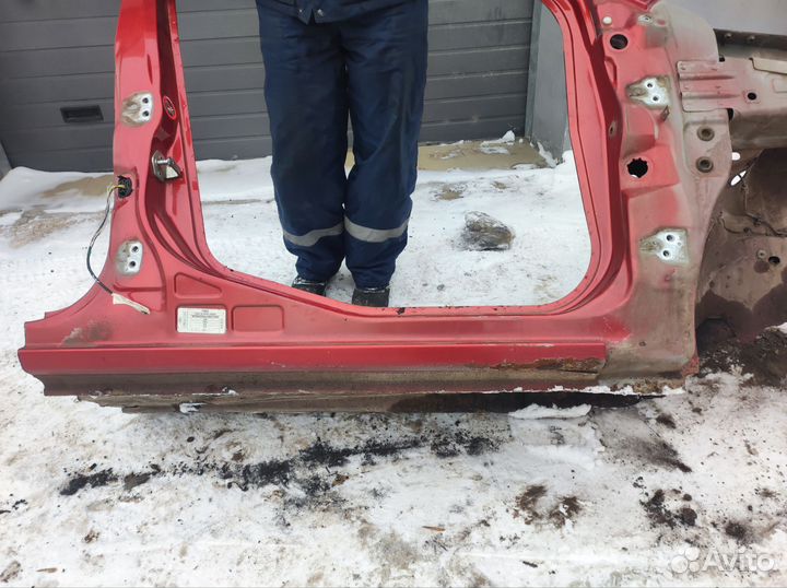 Четверть передняя правая Ford Fusion