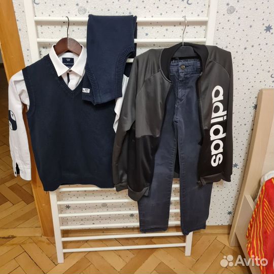 Джинсы Zara140р+сорочка+2жилетa+Олимпийка.Пакетом