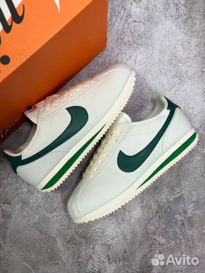 Кроссовки Nike Cortez