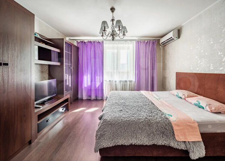 2-к. квартира, 65 м², 4/12 эт.