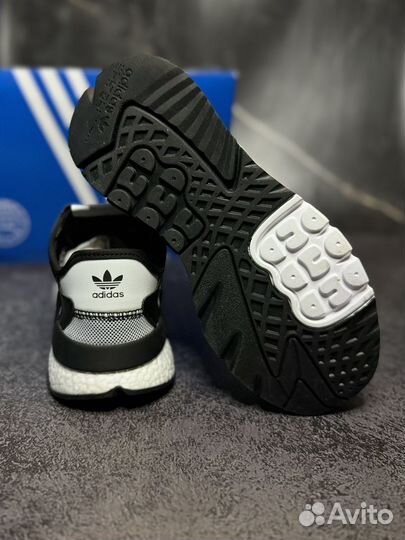 Кроссовки adidas nite jogger