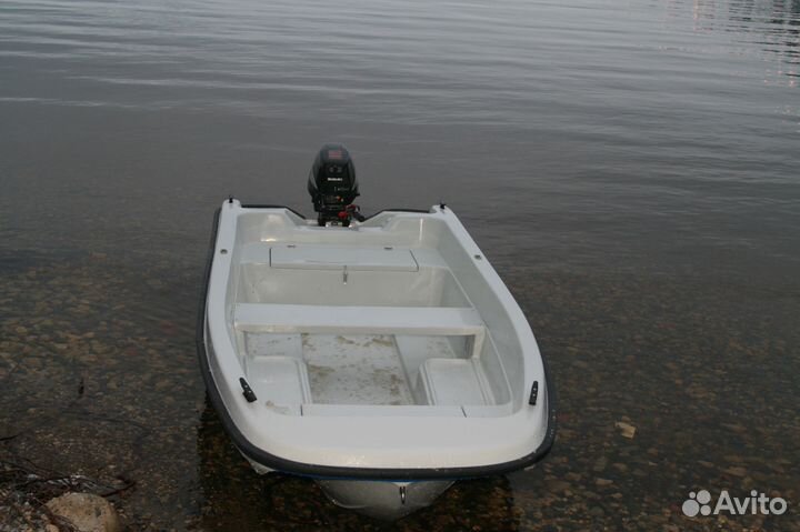 Лодка Кайман 36c. Тримаран (мотор 8-25 л.с.)