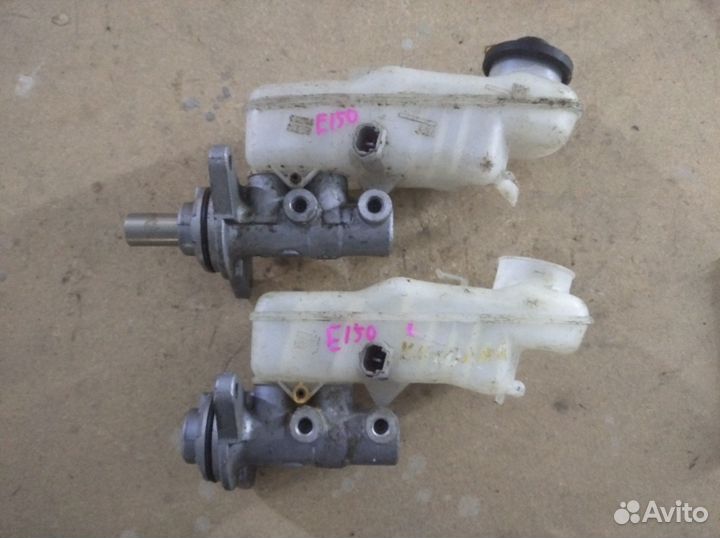 Главный тормозной цилиндр Toyota Corolla e150