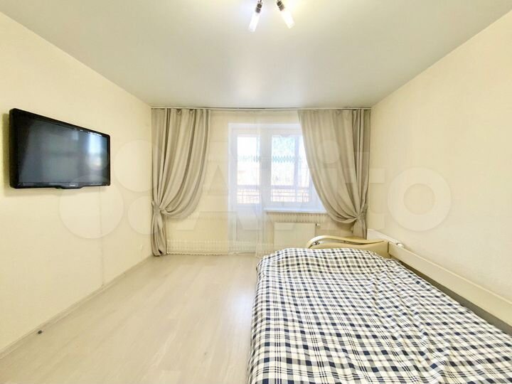 2-к. квартира, 65 м², 12/14 эт.