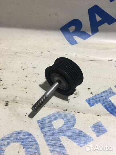 Обводной ролик porsche cayenne S 957 4.8