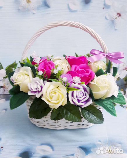 Букет из мыльных роз в корзине