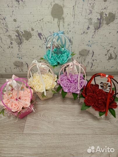 Атласные розы в сумочке