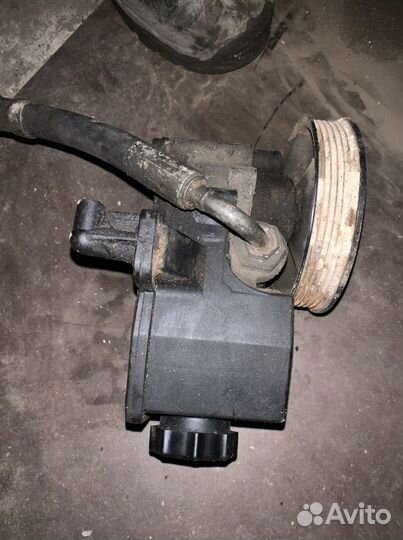 Насос гидроусилителя mercedes w202 M111