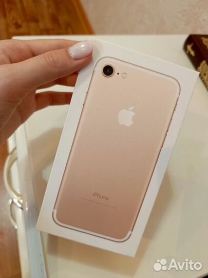 iPhone 7, 32 ГБ