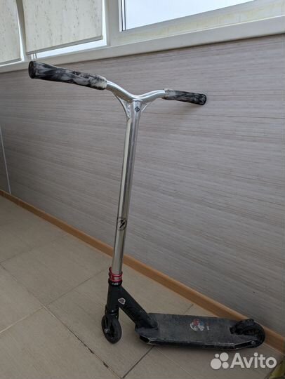 Трюковой самокат