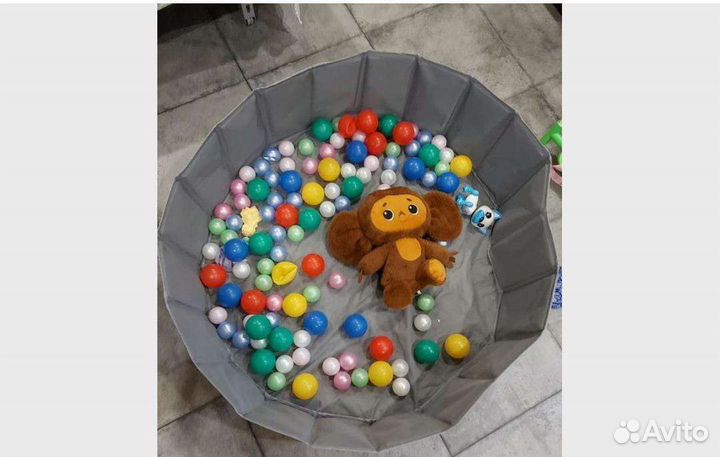 Сухой бассейн с шариками