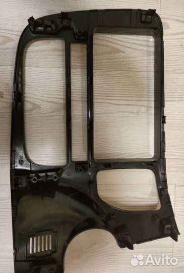 Рамка для манитолы mitsubishi outlander