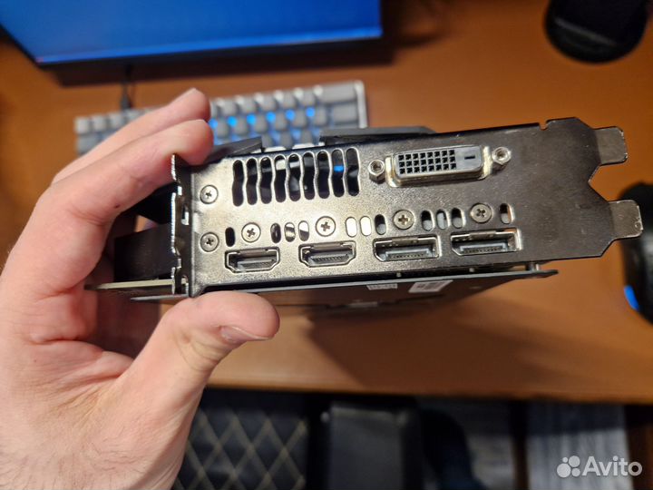 Видеокарта RX Vega 56