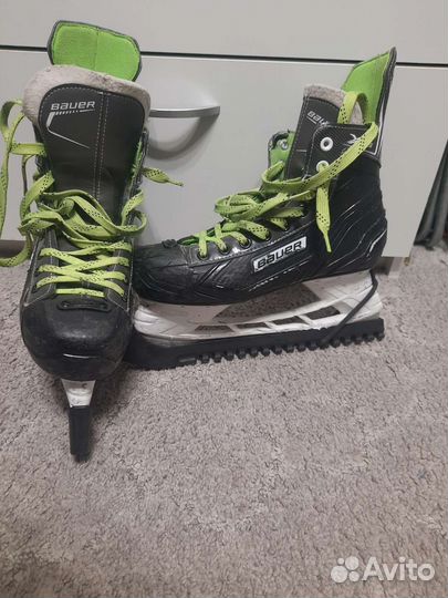 Коньки хоккейные