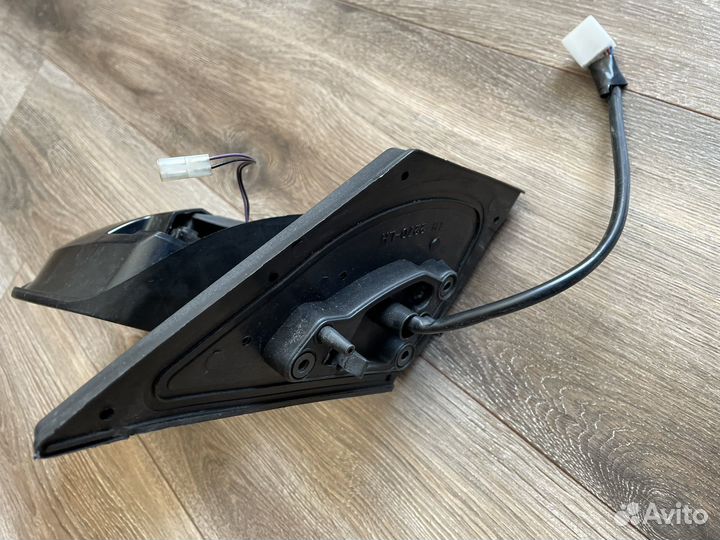 Боковое зеркало левое corolla e150